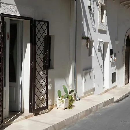 Maison Blanc فندق مبيت وإفطار أوستوني
