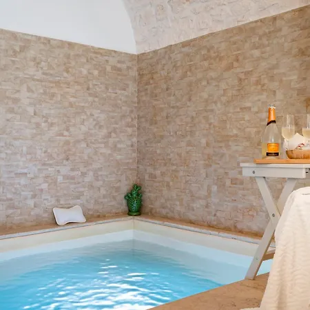 Maison Blanc - Jacuzzi Only Winter